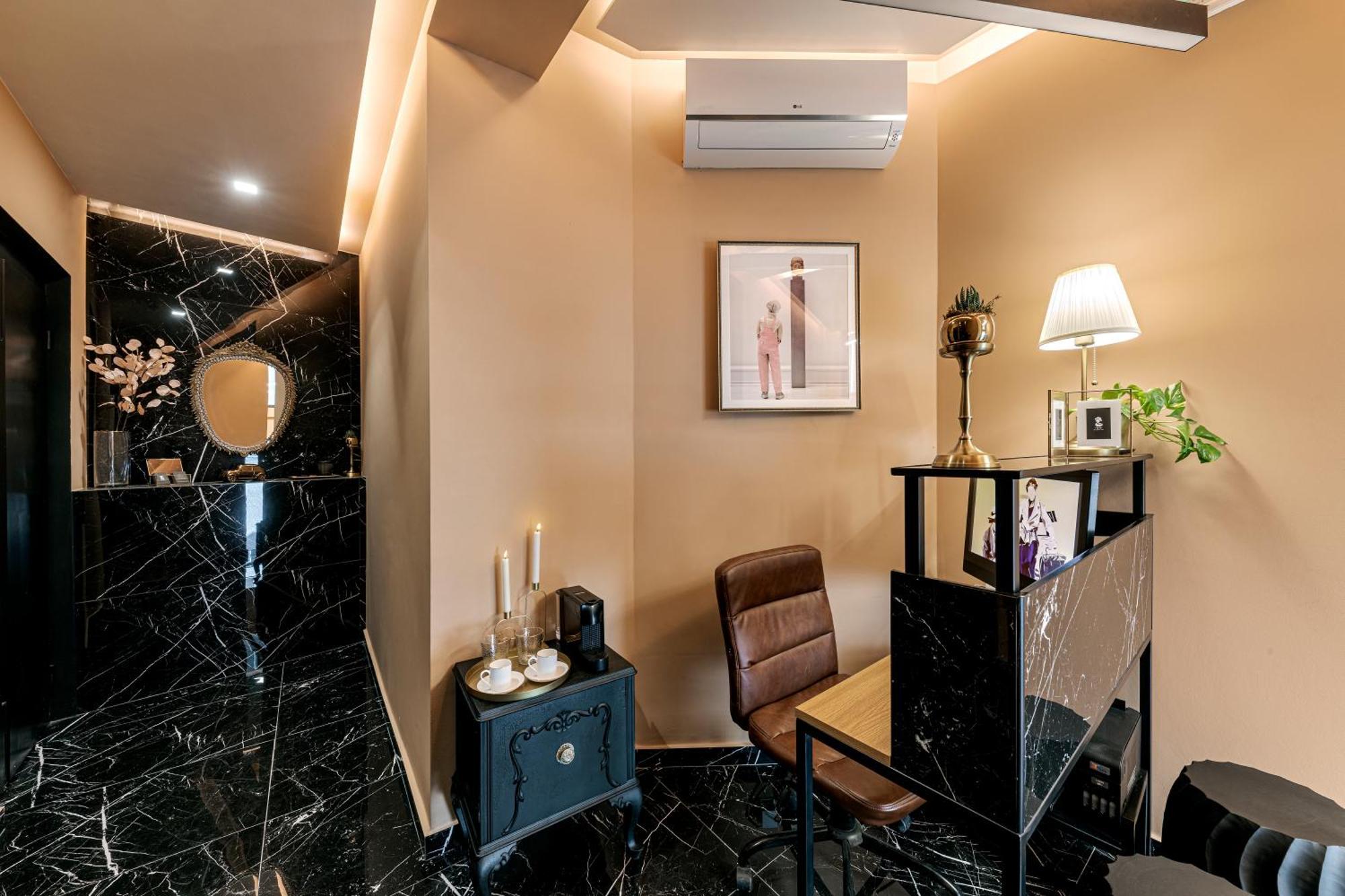 Clyde Athens By Nin&Bau Hotel Exterior photo